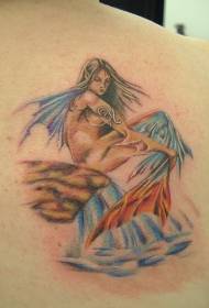 कंधे के रंग में पानी के पंखों का मरमेड टैटू चित्र है