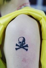 patrón de tatuaje lindo tótem del brazo de la niña