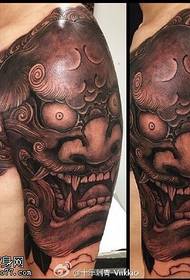 Modello di tatuaggio Tangshi spalla