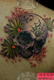 nuevo patrón de tatuaje de calavera de color hermoso