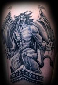 pelottava paha hirviö tatuointi malli