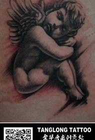 Un popular lindo patrón de tatuaxe de cupido anxo pequeno