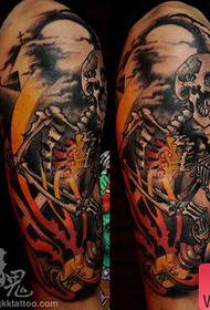 ramiona wykwintne super fajny wzór tatuażu czaszki