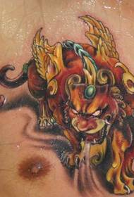 drąsūs būriai Tatuiruočių modelis: Krūtinės spalva Laimingos deivės tatuiruotės modelis