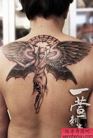 dopo i ragazzi Torna popolare modello di tatuaggio pop angel