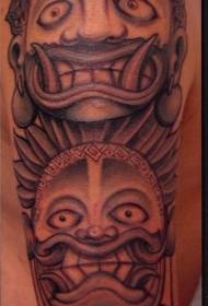 Patrón de tatuaje de máscara de diablo de viento tribal asiático