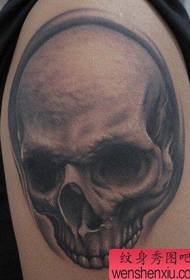 Pola tattoo Big Ghostskull