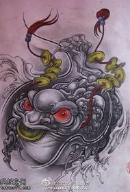 Ruixiang-en hiru hankako urrezko 蟾 eskuizkribuaren tatuaje eredua