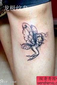 Modello di tatuaggio elfo carino gambe femminili