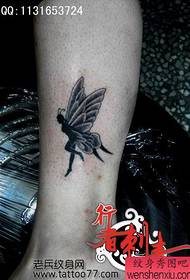 pola tato favorit wanita