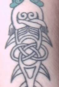 braso na may kulay na medieval style sirena tattoo