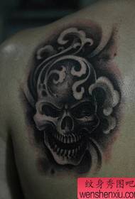 katémbong tato tattoo anu kasép dina taktak