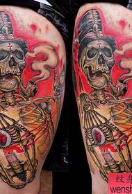 gambe fredde Modello di tatuaggio contorto della lanterna