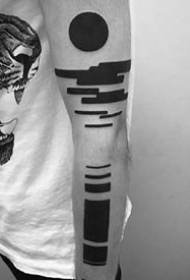 Personalità di una serie di disegni di tatuaggi grafici neri per ragazzi