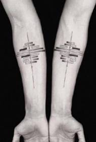 picculu ritratti di tatuaggi neri 14 gialli è grischi