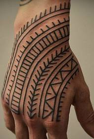 schöne schwarze Linie Tattoo-Muster