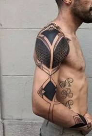 Conxunto xeométrico de grandes tatuaxes de tatuaxes en punto gris negro