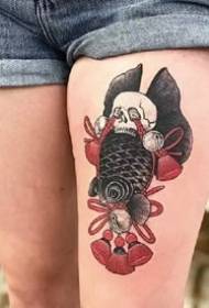 un gruppo di squisite apprezzamenti per i tatuaggi con piccoli motivi in stile giapponese