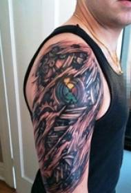 braç de nois amb esbós negre engranatge creatiu element mecànic element tatuatge