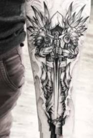 Wings tattoo črni komplet čednih tatoo s krilnimi črtastimi krili deluje