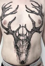 Stinging works: 16 vynikajúcich čiernych a šedých tetovacích prác