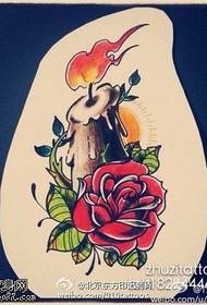 रंगीत सुंदर गुलाब मेणबत्ती टॅटू नमुना