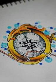 Farbe Gold Kompass Tattoo Manuskript Bild