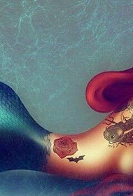 ფერი სექსუალური ქალთევზა tattoo ხელნაწერი სურათი