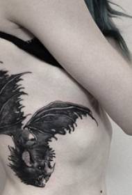 crno sivi niz tetovaža Savjeti za ubod crne tetovaže Europa i Sjedinjene Države apstraktni uzorak tetovaža