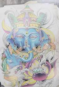 Persoonlijkheid mode knappe kleur olifant god tattoo manuscript patroon foto