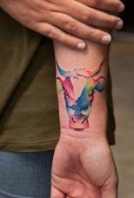 isithombe se-tattoo ye-watercolor sihle futhi sigcwele iphethini yensikazi ye-watercolor tattoo