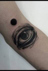 stil tatuazh gri e zezë a grupi i stilit të zi tatuazh gri është shumë artistik model tatuazh