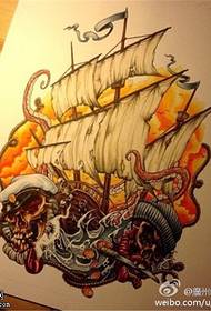パーソナライズされた色の海賊船の入れ墨原稿画像