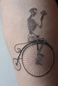 gadis abu-abu paha di paha Garis-garis sederhana geometris 自行车 dan gambar tato sepeda