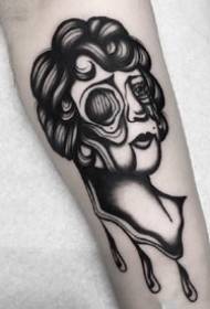 Nadrealistička skupina crno sivih dizajna tetovaža 9