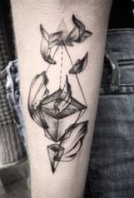 გოგონა მკლავი შავი ნაცრისფერი წერტილით ეკლიანი მარტივი ხაზის სტერეო გეომეტრიის tattoo სურათი