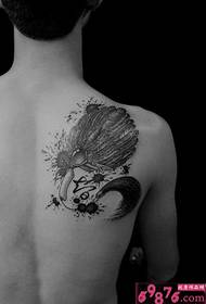 hitam dan putih tinta tato kipas angin bulu