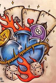 Kleur hart dobbelstenen tattoo manuscript patroon