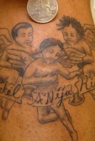 Patrón de tatuaje negro de tres angelitos