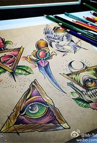 kleur god oog dolk tattoo manuscript foto