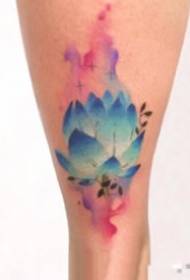 42 grupės mažų gėlo vandens spalvų tatuiruotės modelio įvertinimas