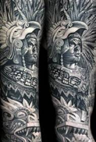 Tattoo Maya totem viac čierna sivá tetovanie pichanie technika Maya totem tetovanie vzor