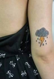 12 eenvoudige en elegante zwart-witte tattoo-priktips wolk tattoo-patroon Daquan