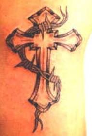 kryžiaus ir erškėčio tatuiruotės modelis