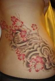 bočni rebrasti crveni cvijet i povoljan oblak uzorak tetovaže kineskog stila