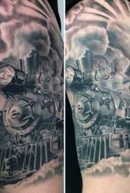 modello realistico del tatuaggio del treno del braccio