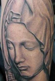 Modela Madonna Tattoo