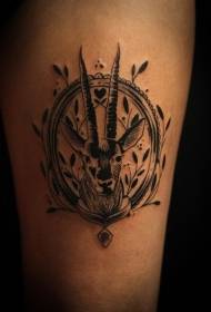 Gepersonaliseerd zwart antilope en plant tattoo patroon