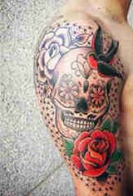 Tattoo bungo ng maraming pinturang tattoo pattern ng skull ng tattoo skull