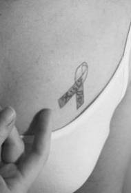 borskas swart AIDS rooi lint herdenking tatoeëring